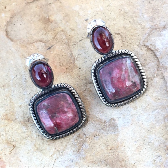 Rubellite + Thulite sterling silver studs NWT - Picture 6 of 7